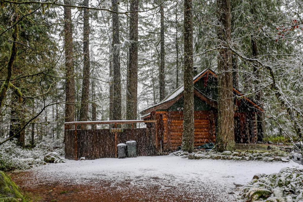 Zoe'S Log Cabin Welches Exterior foto